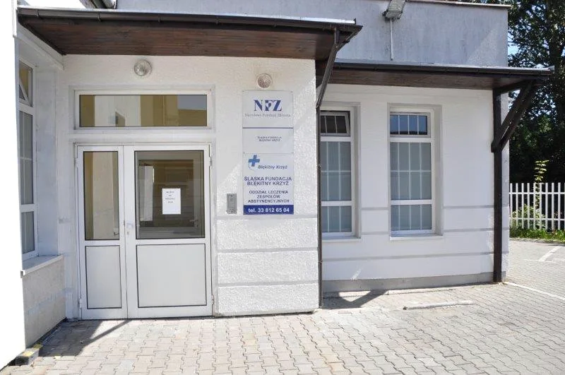 Wejście do Oddziału Leczenia Zespołów Abstynencyjnych w Bielsku-Białej przy ul. Karola Miarki 11.