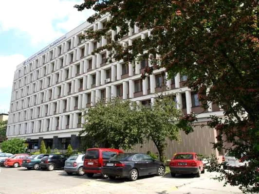 Budynek placówki Centrum Medycyny Profilaktycznej przy Komorowskiego 12 w Krakowie