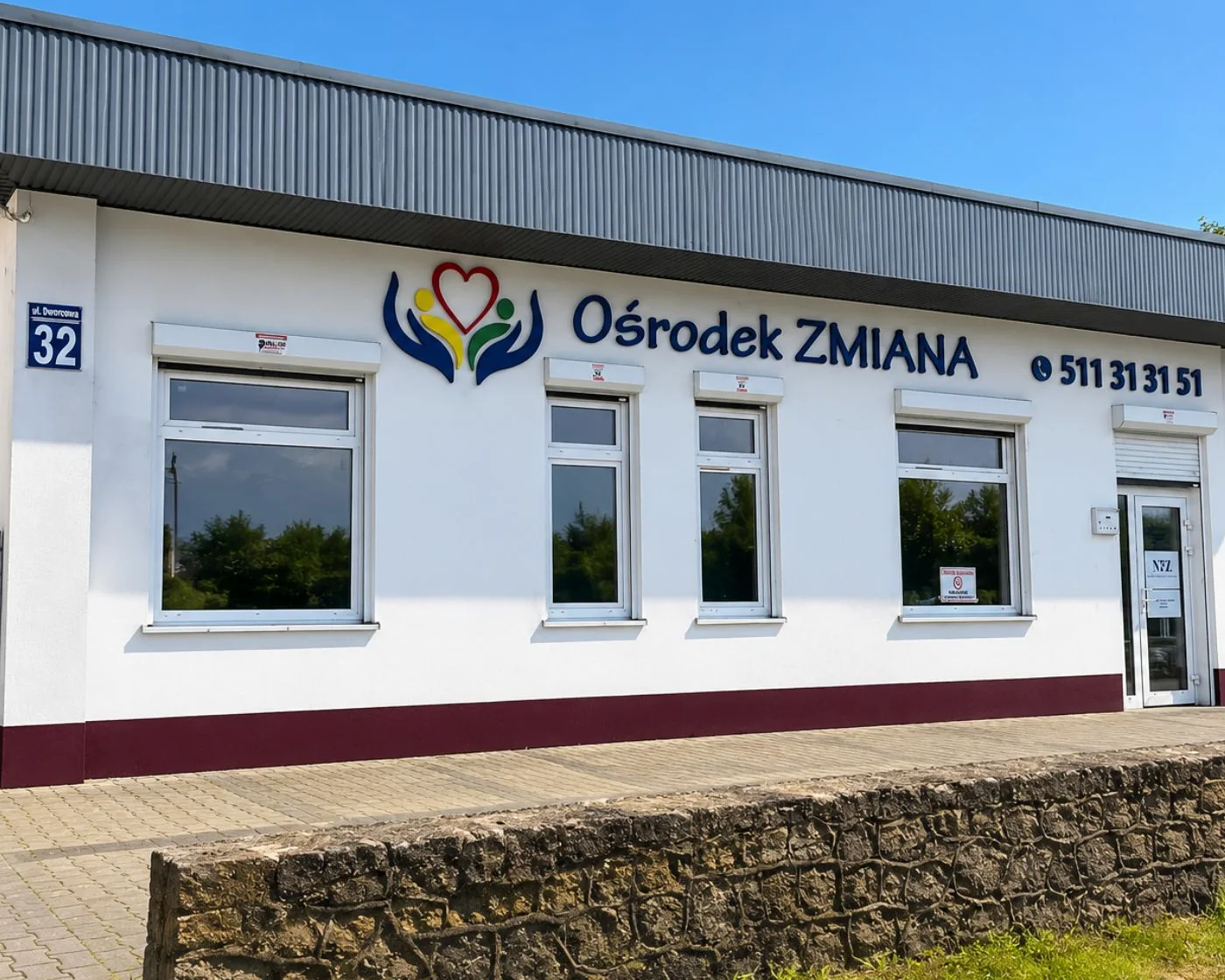 Wejście do Ośrodka Zmiana przy Drawieńskiej 32 w Choszcznie